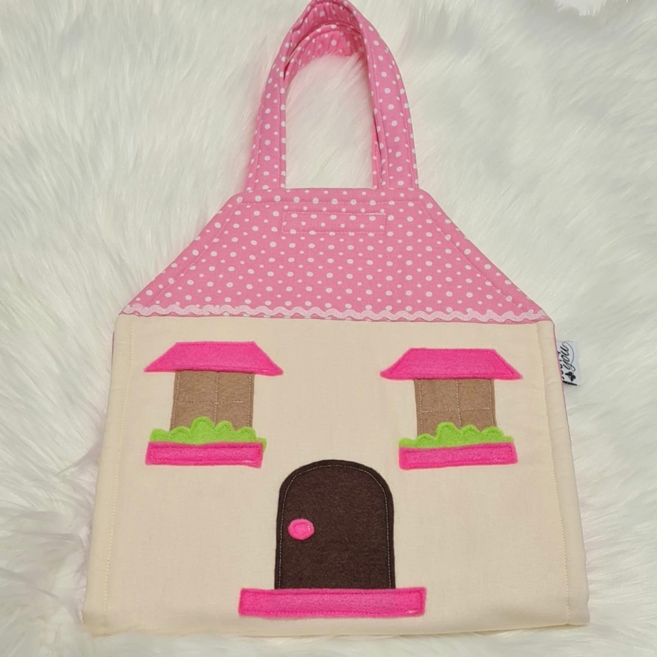 Mini Dolls House - Pink